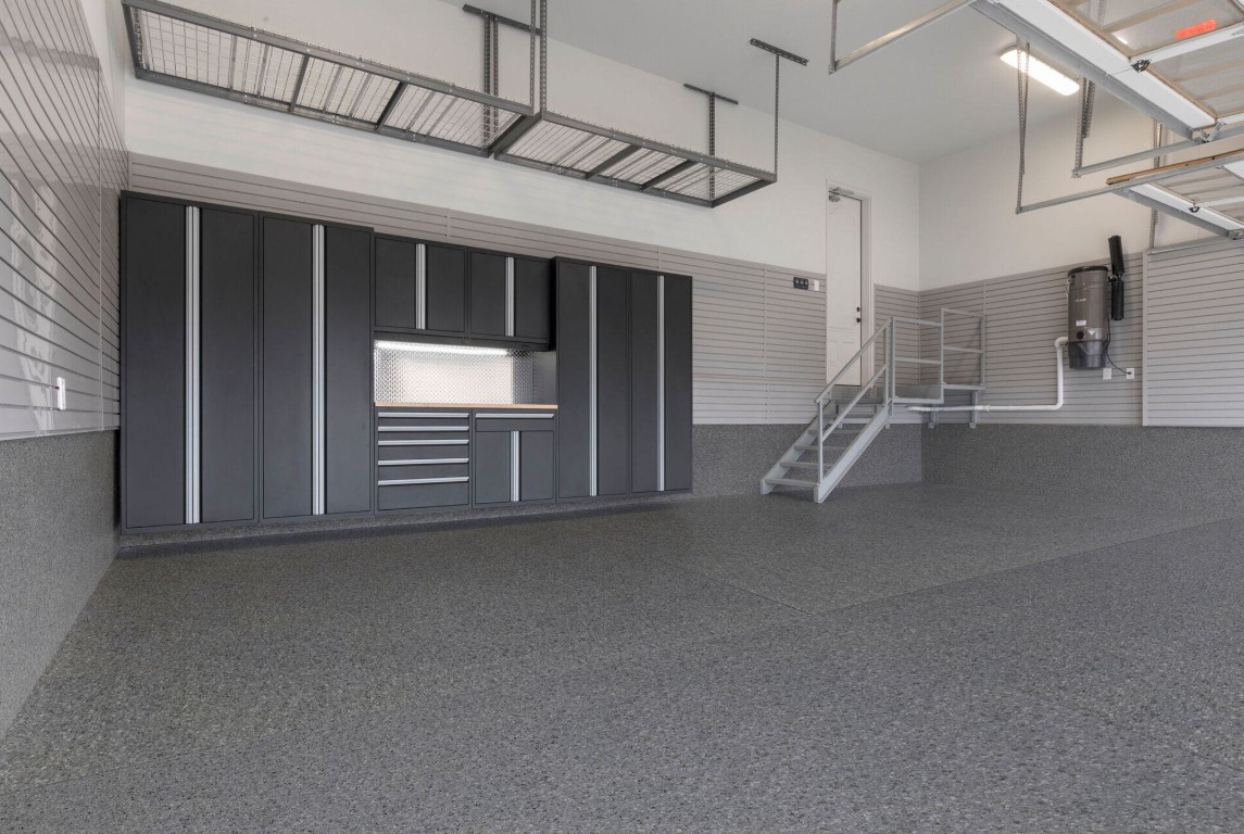 Professional epoxy garage floor coating in San Luis, AZ